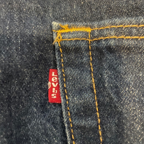 Levi's Original 501 Button Fly Denim Pre-washed Straight Leg Jeans 44x27 - Picture 6 of 16